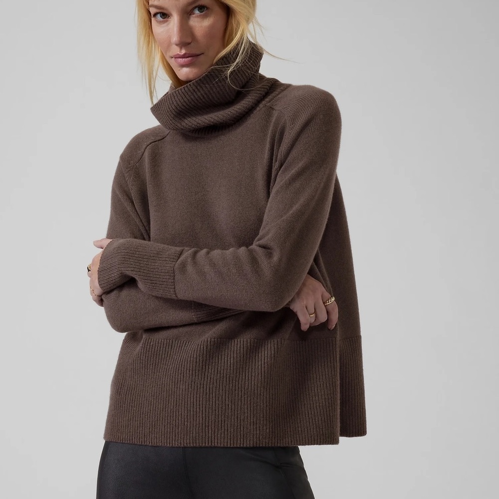 Athleta Brown Aspen Wool Cashmere  Turtleneck Sweater